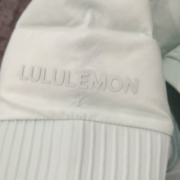 Lululemon Down and Around Crew Delicate Mint like new - Picture 9 of 11